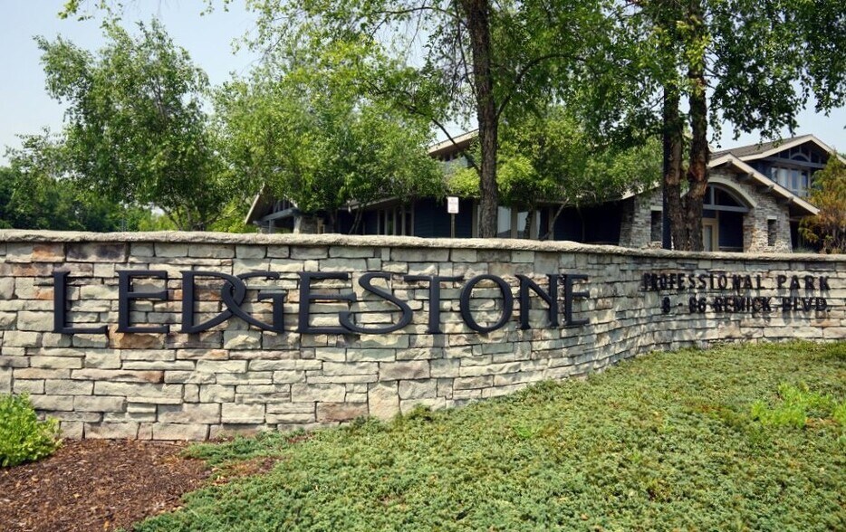 More Photos Of 70-84 Remick Blvd, Springboro Office For Sale