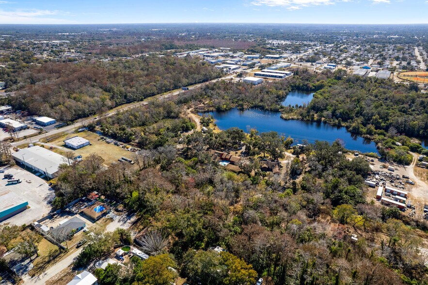More Photos Of 8301 Congress St, Port Richey Flex For Sale