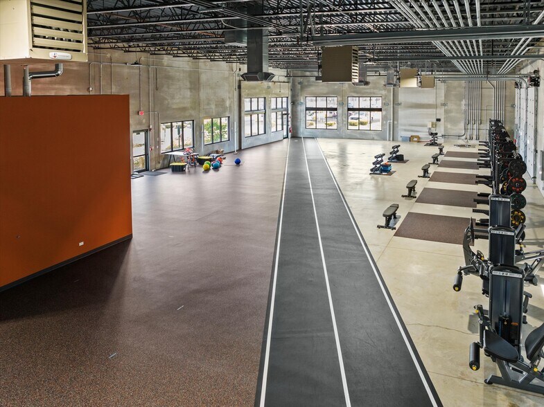 More Photos Of 1414-1440 Bolingbrook Dr, Romeoville Industrial For Sale