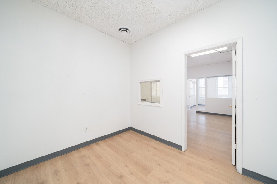 More Photos Of 3600 Bergenline Ave, Union City Storefront Retail Office For Lease