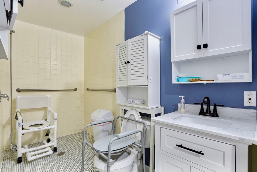 More Photos Of 515 Apple Grove Rd, Silver Spring Assisted Living For Sale