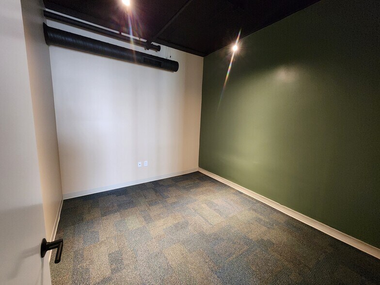 More Photos Of 221 N 6th St, Lafayette Office Residential For Lease