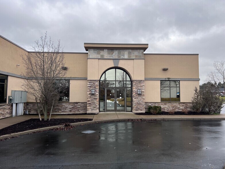 More Photos Of 1065 Ridge Rd, Webster Medical For Lease