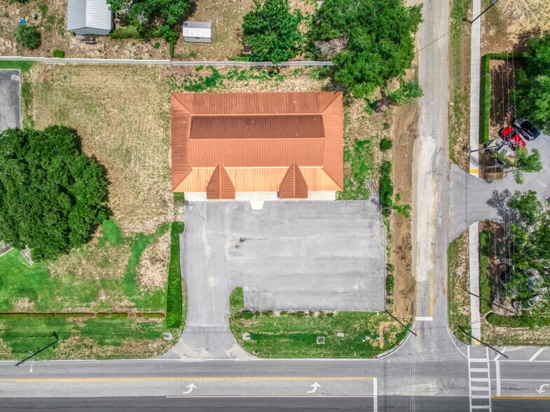 More Photos Of 401 W Interlake Blvd, Lake Placid Office For Sale