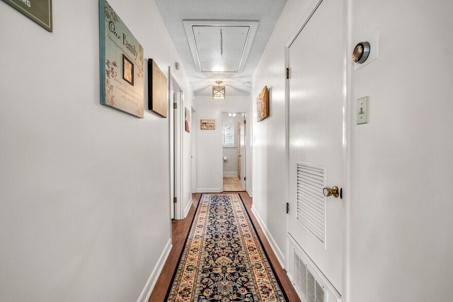 More Photos Of 695 Blue Jay Rd, Rincon General Retail For Sale