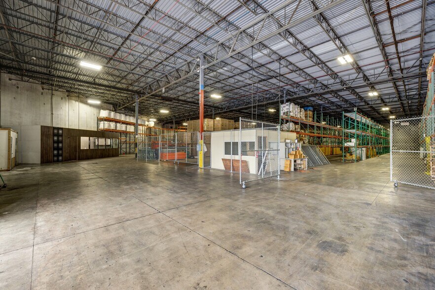 More Photos Of 1120 NW 165th St, Miami Warehouse For Lease