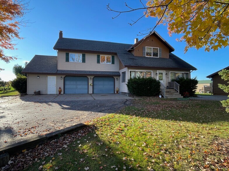 More Photos Of N696 County Highway S, Antigo Restaurant For Sale