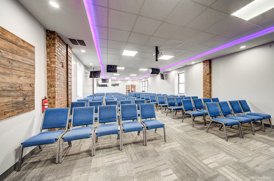 More Photos Of 1446 S 50th Ave, Cicero Religious Facility For Sale