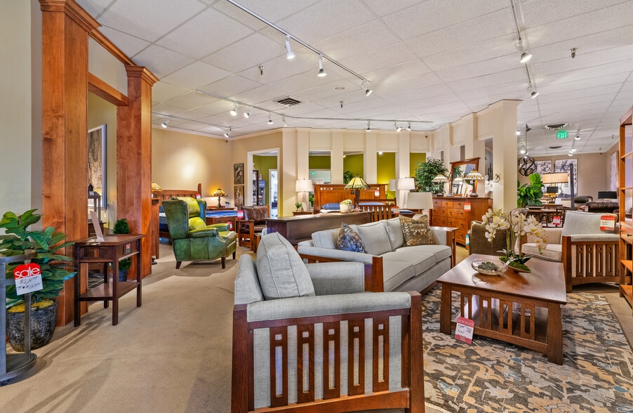 More Photos Of 8313 N Division St, Spokane Freestanding For Sale