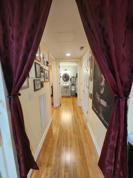 More Photos Of 32191 Nassau Rd, Lewes General Retail For Lease
