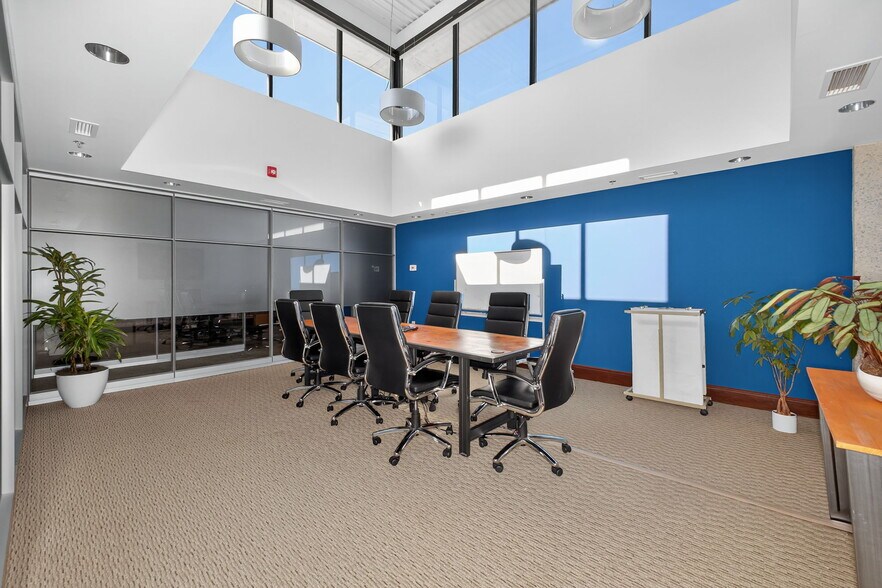 More Photos Of 22 S Main St, Greenville Office For Lease