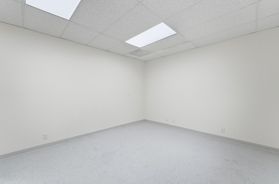 More Photos Of 6006 N El Dorado St, Stockton Office For Sale