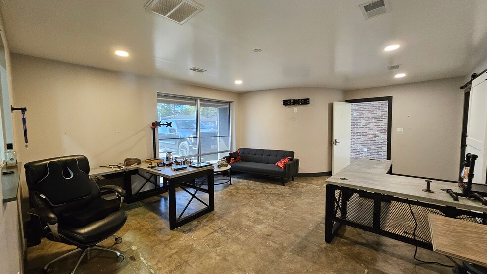 More Photos Of 1211 Holland St, Houston Flex For Sale