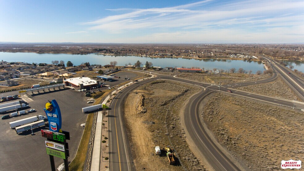 More Photos Of 301 Wanapum Dr, Moses Lake Land For Sale