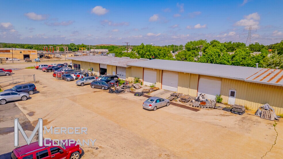 More Photos Of 1115-1117 E Kennedale Pky, Kennedale Industrial For Sale