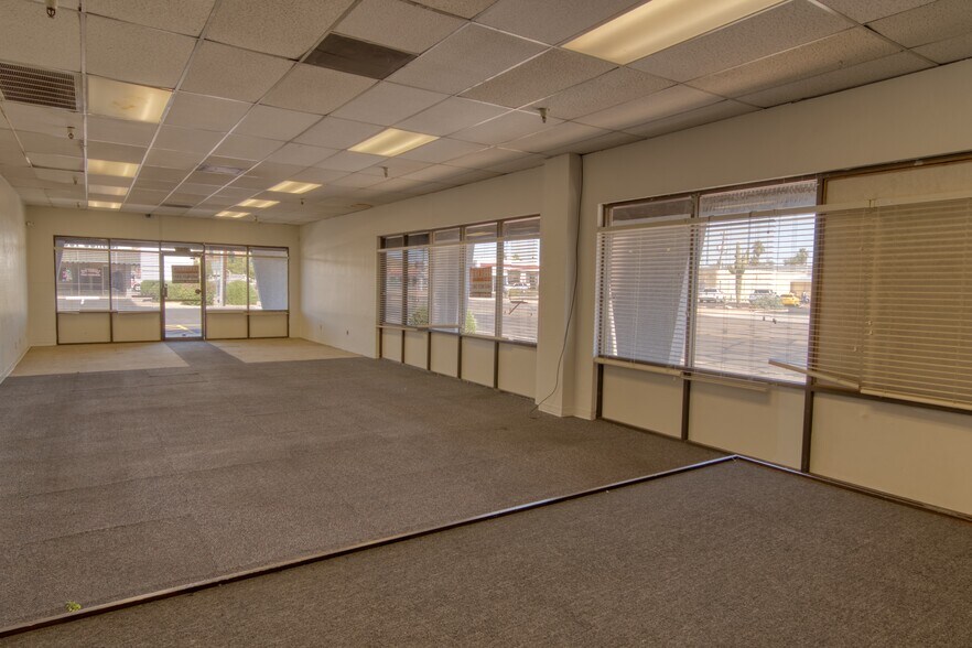 More Photos Of 13611-13663 N 32nd St, Phoenix Storefront For Lease