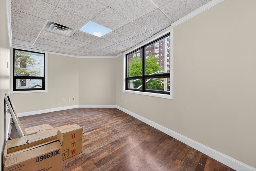 More Photos Of , Cambridge General Retail For Sale