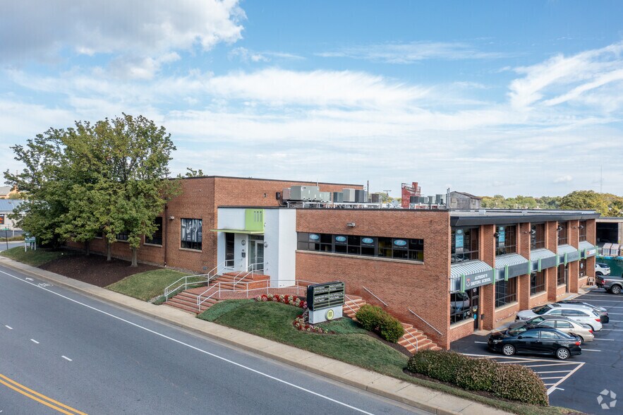 More Photos Of 111 Chinquapin Round Rd, Annapolis Flex For Lease