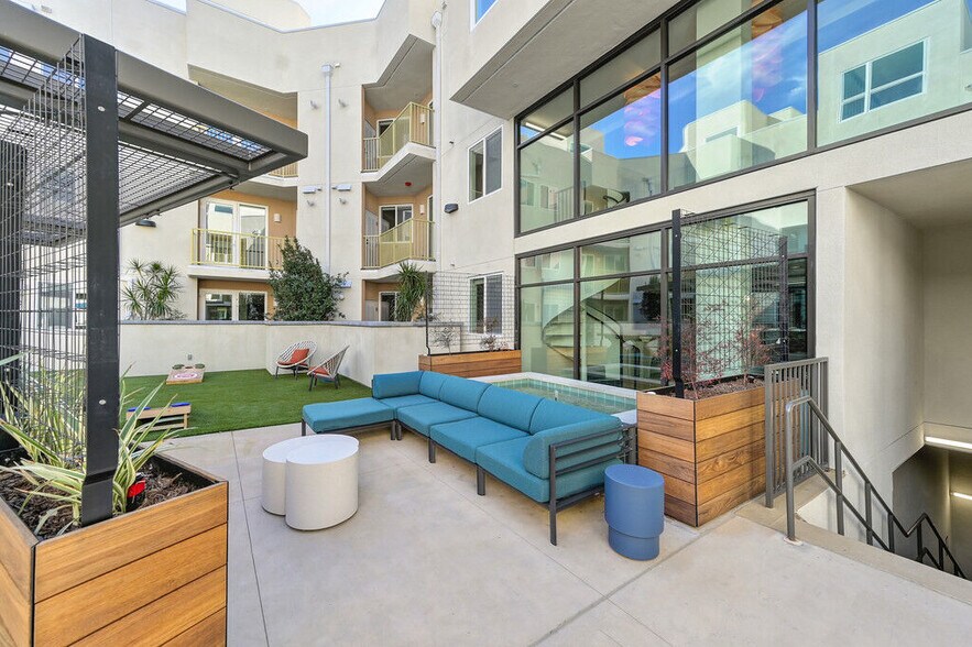 More Photos Of 5570 Rosemead Blvd, Temple City Apartments For Lease