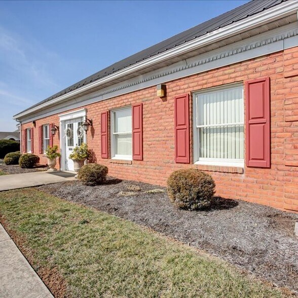 More Photos Of 1137 Kennebec Dr, Chambersburg Office For Lease