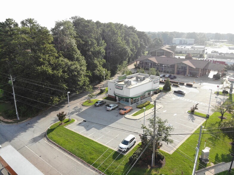 More Photos Of 120 Hwy & 138 Hwy W, Stockbridge General Retail For Sale