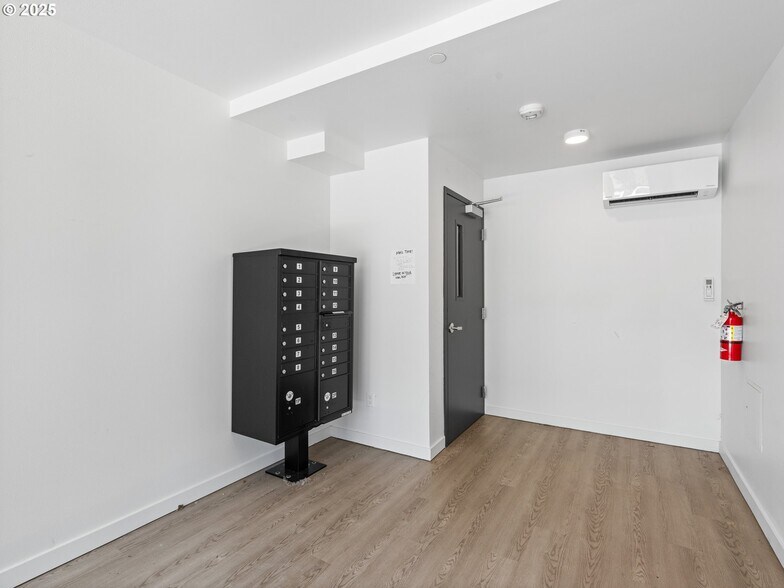 More Photos Of 11 NE 55th Ave, Portland Apartments For Sale