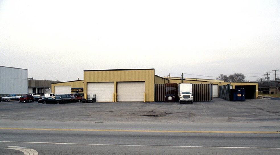 Primary Photo Of 2 W 166th St, South Holland Warehouse For Lease
