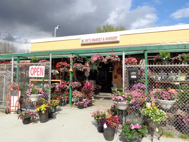 More Photos Of 350 S Parker St, Olathe Garden Center For Sale