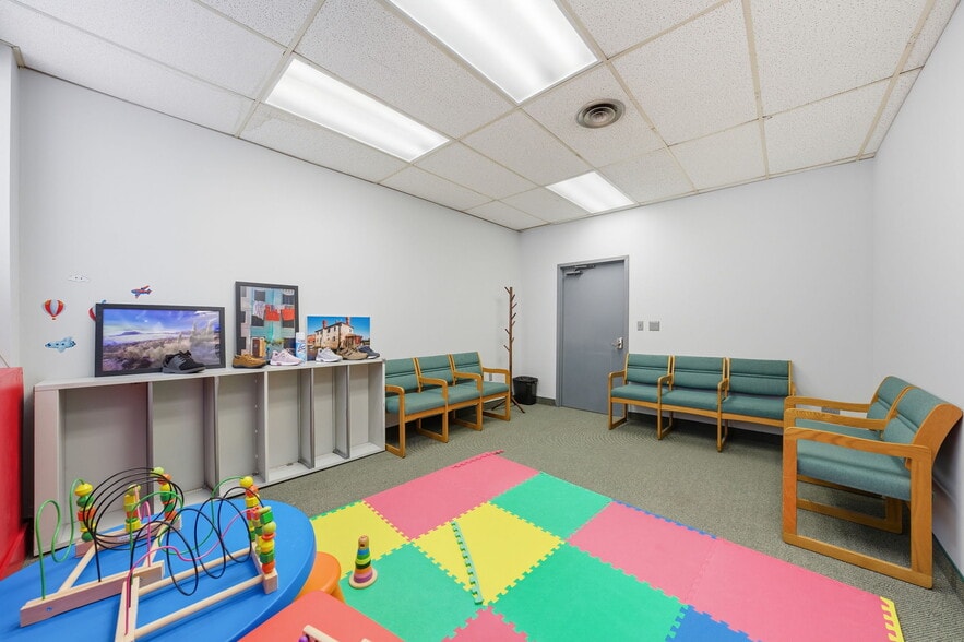 More Photos Of 299 Forest Ave, Paramus Office For Sale