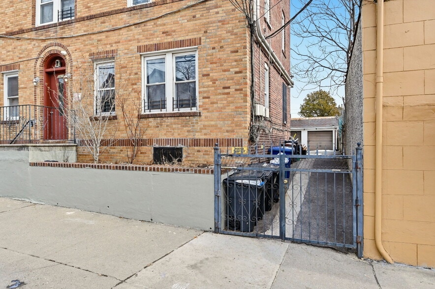 More Photos Of 3910 Seton Ave, Bronx Apartments For Sale