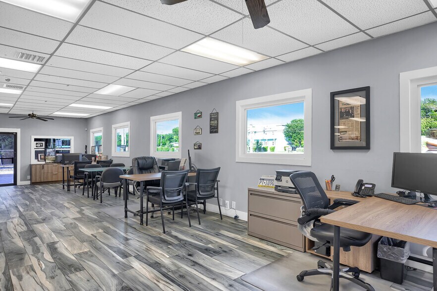 More Photos Of 100099 Overseas Hwy, Key Largo Freestanding For Sale