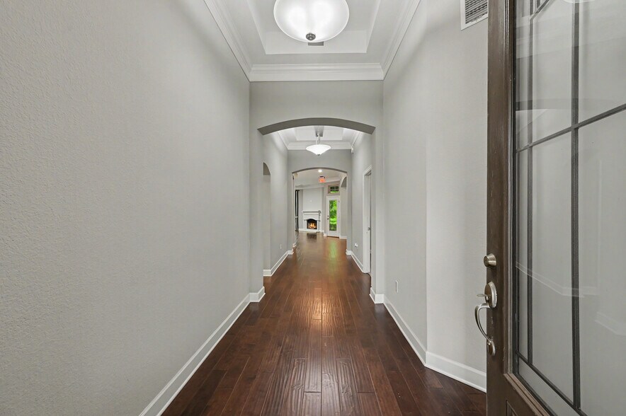More Photos Of 5155 W Davis St, Conroe Medical For Lease