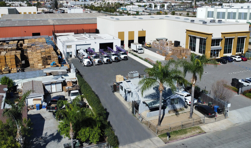More Photos Of 1261 E 9th St, Pomona Warehouse For Sale