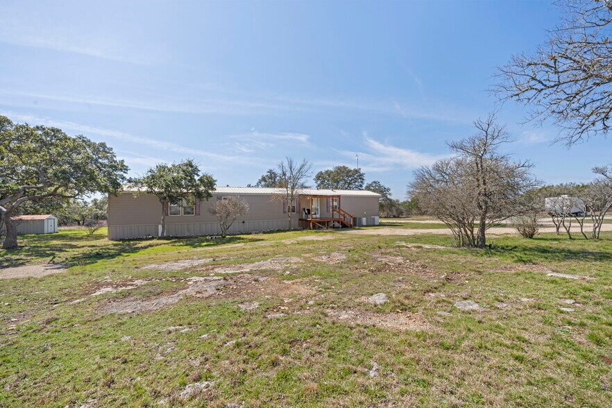 More Photos Of 820 Forest View Dr, Blanco Manufactured Housing Mobile Home Park For Sale