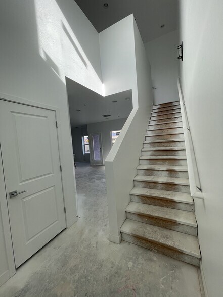 More Photos Of 602-620 E WILLETTA St, Goodyear Apartments For Sale