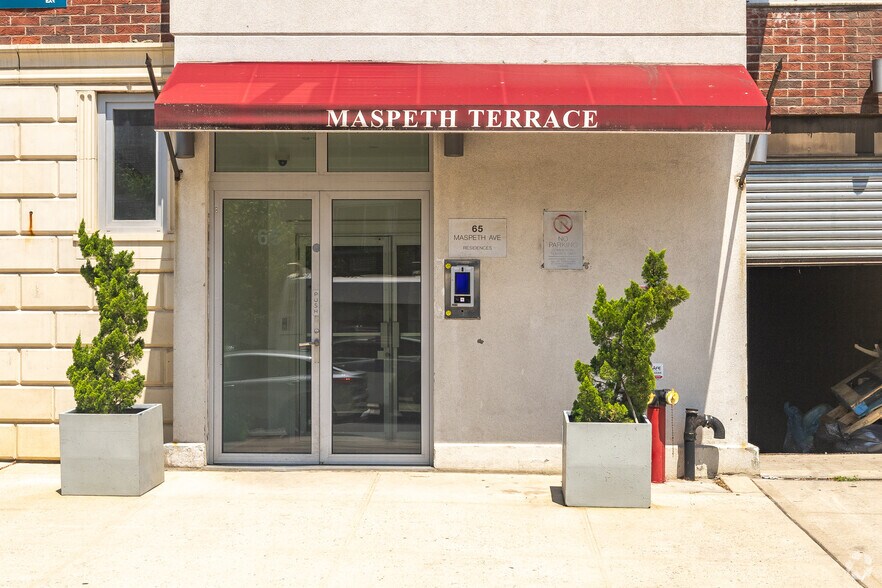 More Photos Of 65 Maspeth Ave, Brooklyn Apartments For Lease