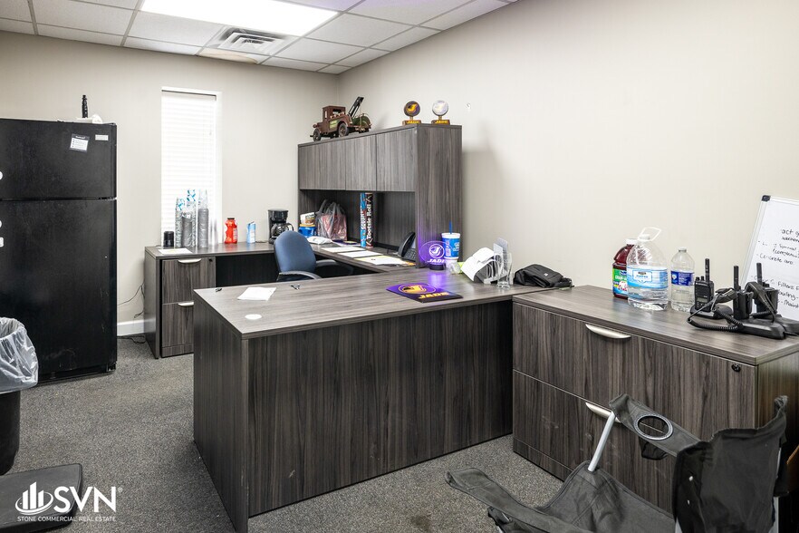 More Photos Of 100 Seventy Six Blvd, Berea Industrial For Lease