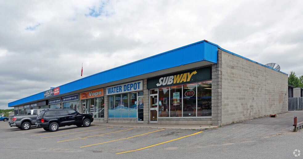 More Photos Of 660 Atherley Rd, Orillia Storefront For Lease