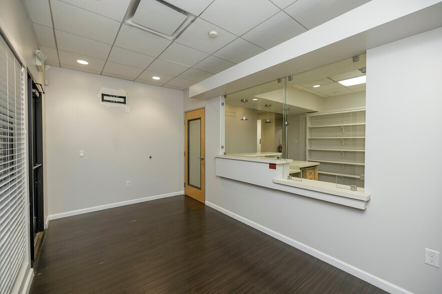 More Photos Of 1130 Coffee Rd, Modesto Medical For Sale
