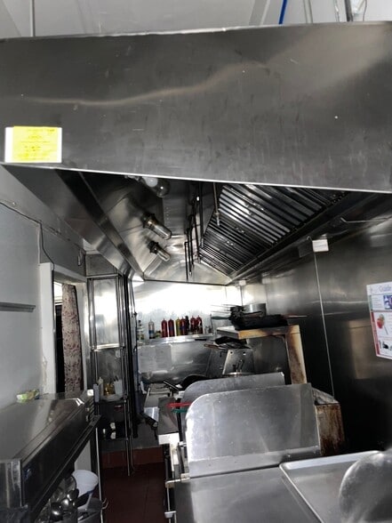 More Photos Of 126 Bala Ave, Bala Cynwyd Storefront Retail Residential For Sale