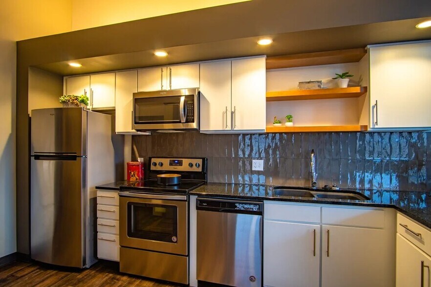 More Photos Of 619 E William St, Wichita Apartments For Sale