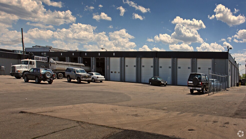 More Photos Of 1207 S Platte River Dr, Denver Warehouse For Lease