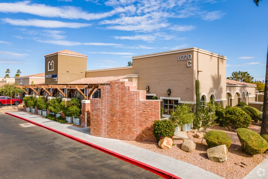 More Photos Of 8370 E Via De Ventura, Scottsdale Office For Lease