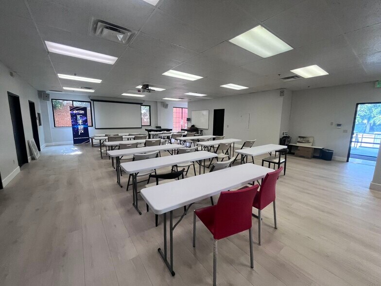 More Photos Of 50 N Hill Ave, Pasadena Office For Sale