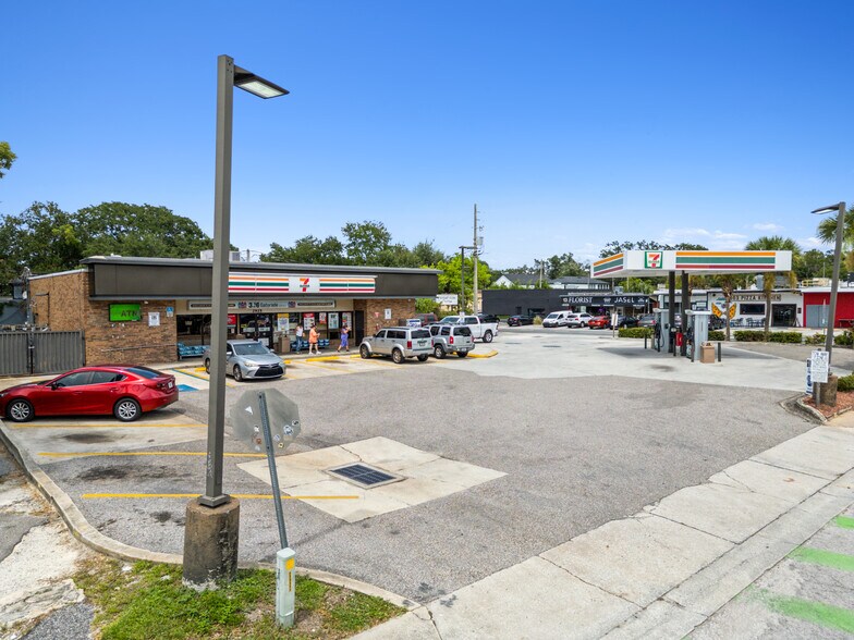 More Photos Of 2925 Corrine Dr, Orlando Service Station For Sale