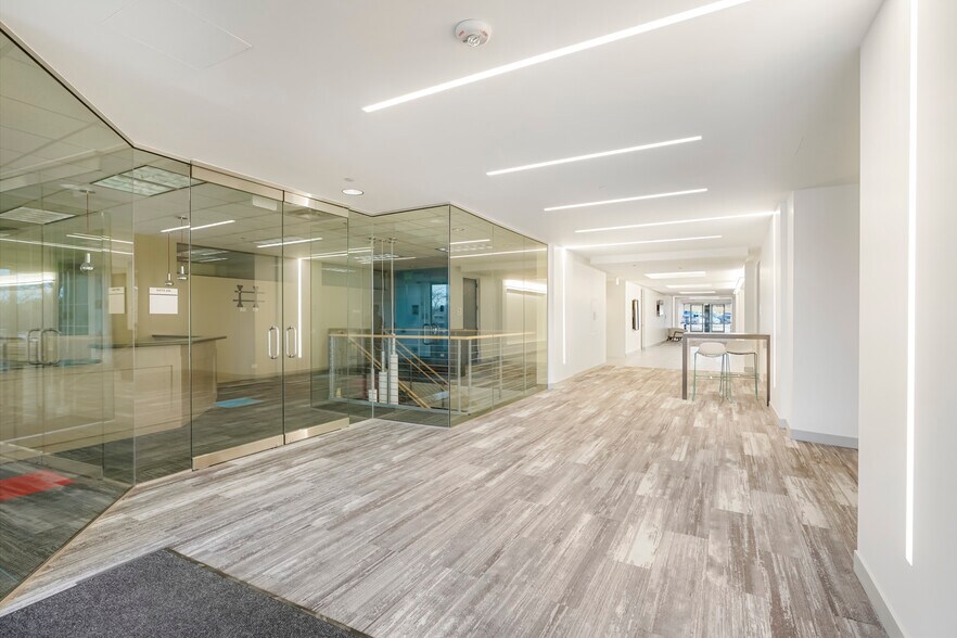 More Photos Of 5660 Greenwood Plaza Blvd, Greenwood Village Office For Lease