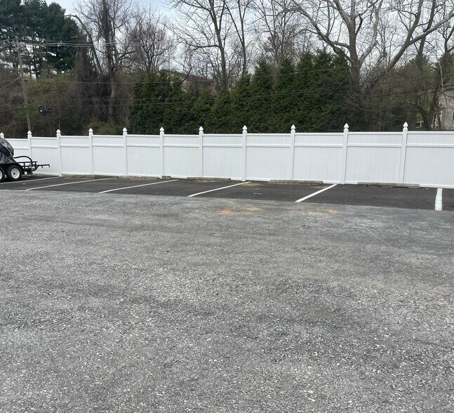 More Photos Of 258 Bodley Rd, Aston Warehouse For Lease