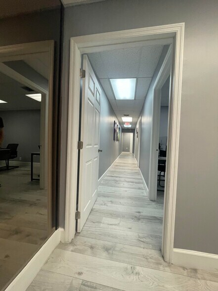 More Photos Of 9800-9860 Pines Blvd, Pembroke Pines Unknown For Lease