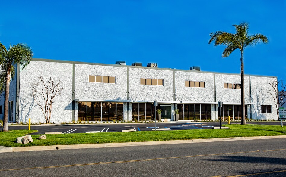 More Photos Of 3000 Airway Ave, Costa Mesa Research And Development For Lease