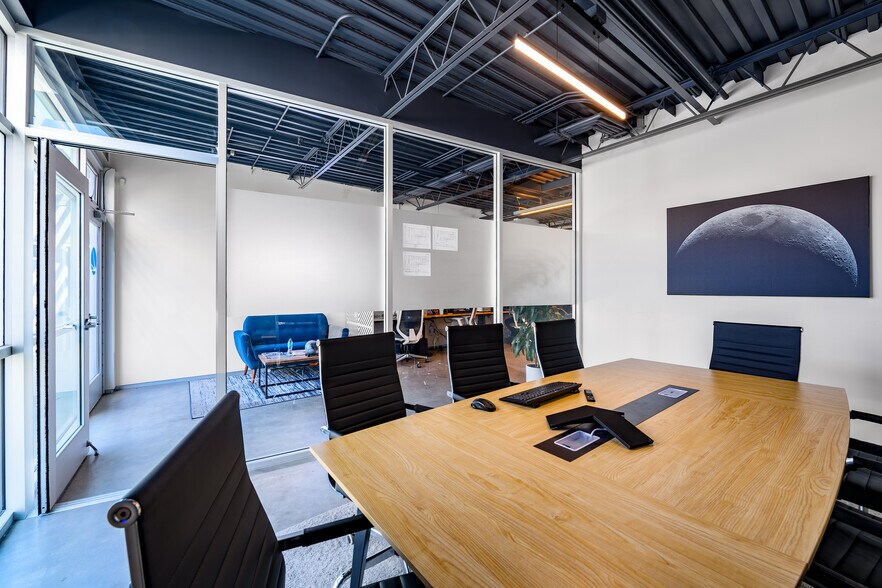 More Photos Of 601 Cypress Ave, Hermosa Beach Light Distribution For Lease